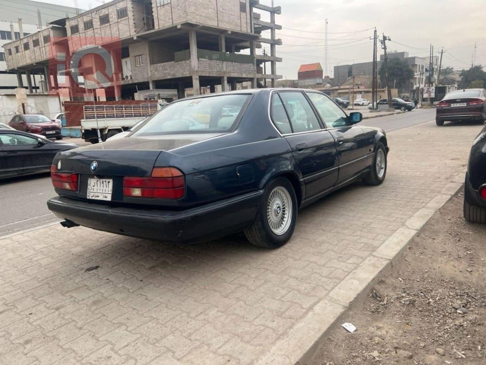 بي ام دبليو الفئة 7